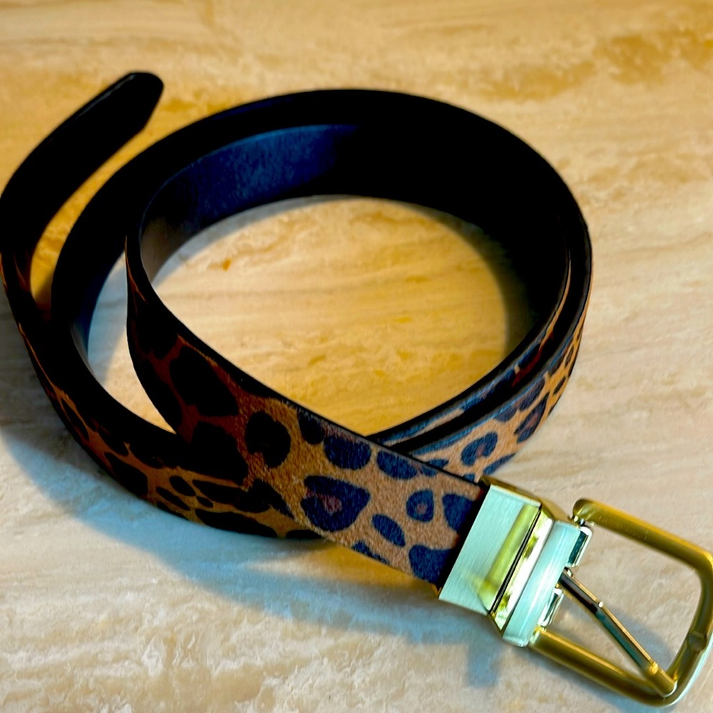 Leopard and black reversible belt with gold hardware 🤎🖤💛